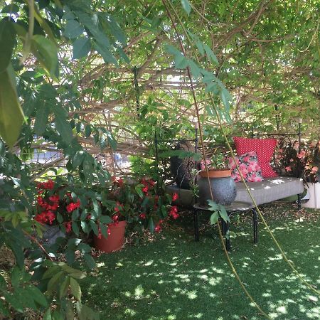 La Chambre Des Etangs Frejus Exterior photo