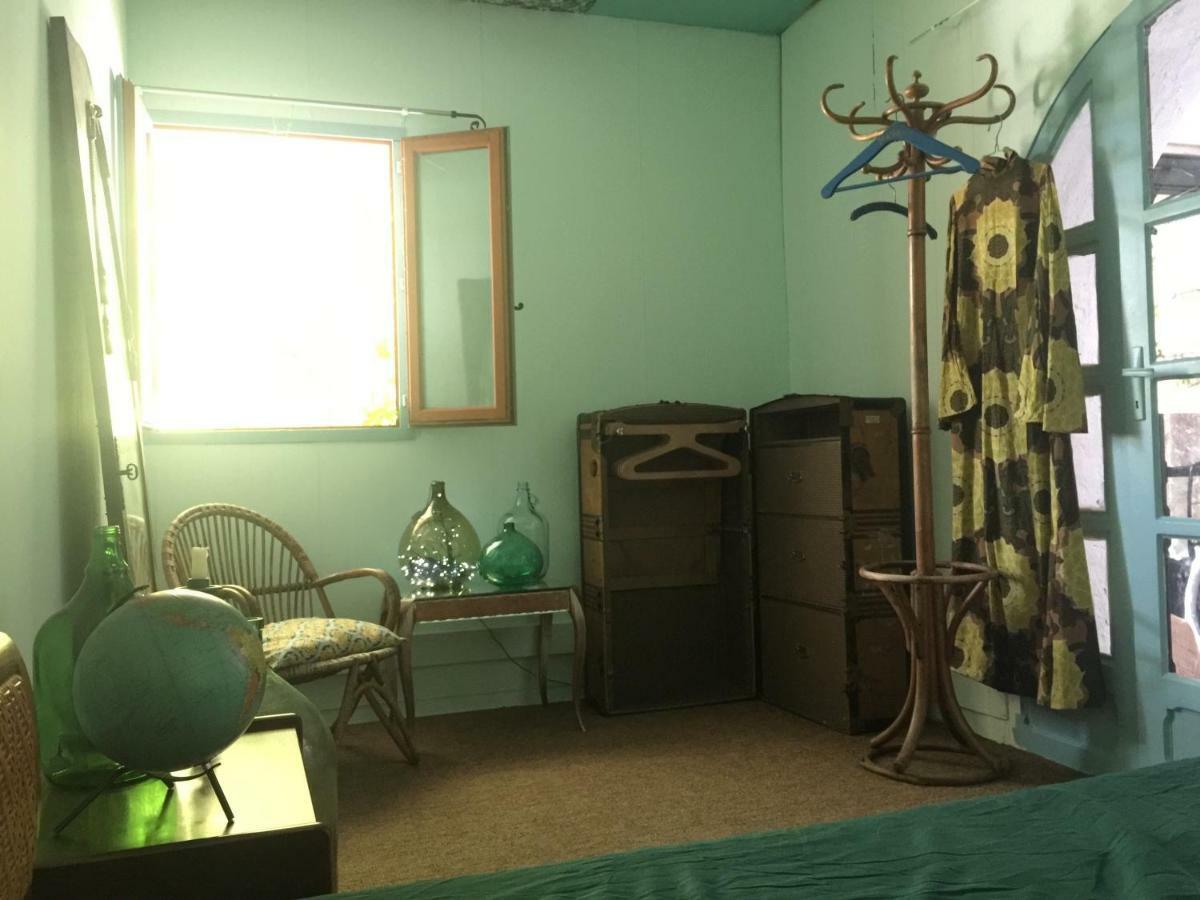 La Chambre Des Etangs Frejus Exterior photo